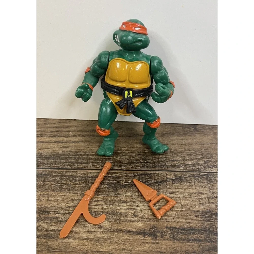 TMNT Michelangelo Action Figure Mikey Teenage Mutant Ninja Turtles Weapons